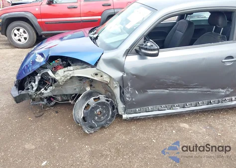 2014 Volkswagen Beetle 2.5L из США, поврежденный, VIN 3VWHP7AT4EM608301